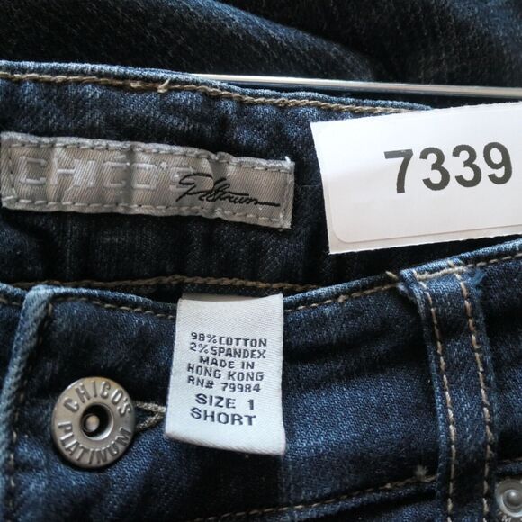 Chicos Platinum Jeans Womens Size 1 Blue 32x28 Bootcut Mid Rise Pockets Classic - Picture 10 of 11